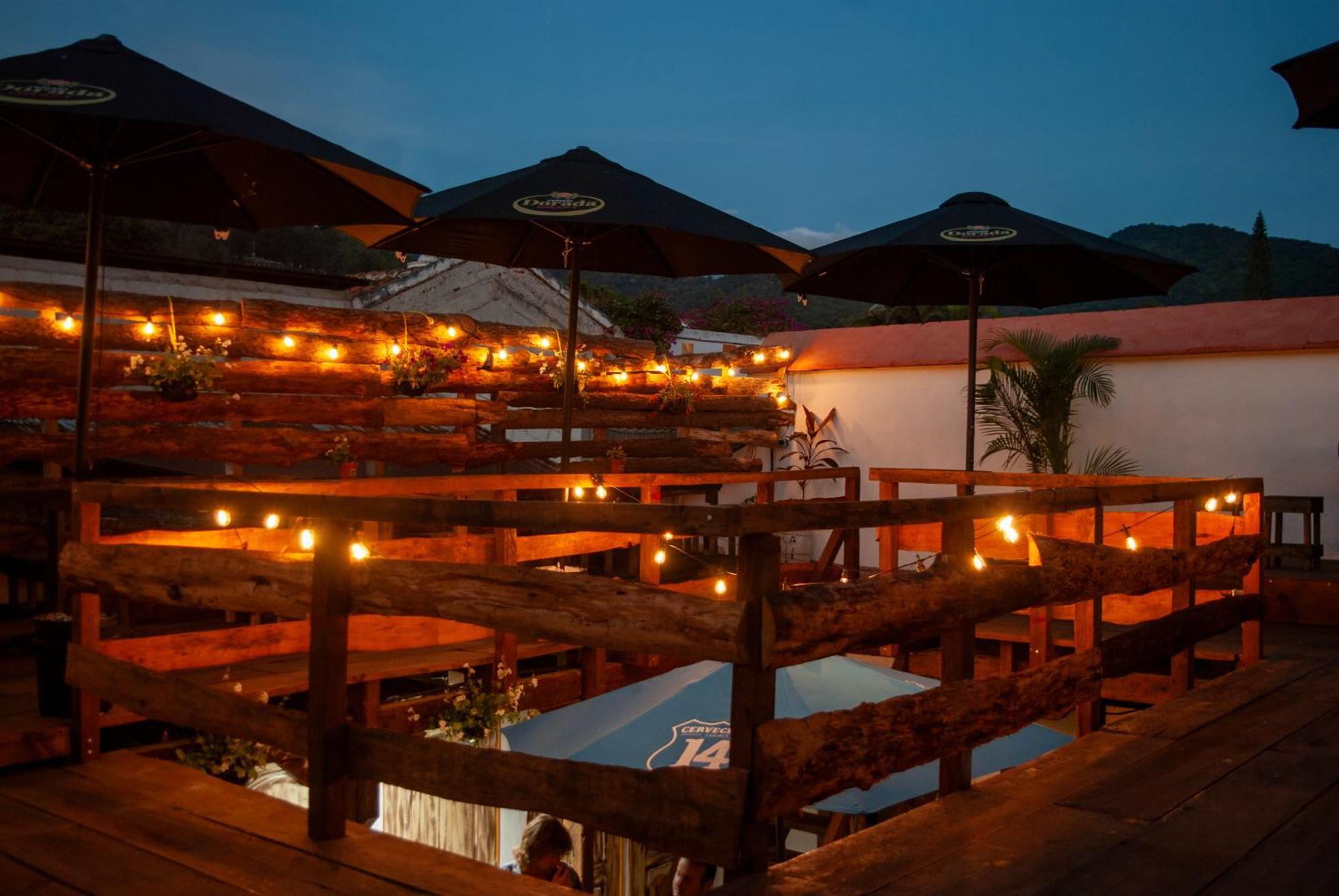 Kamazoztz Hostel And Travel Antigua Eksteriør bilde