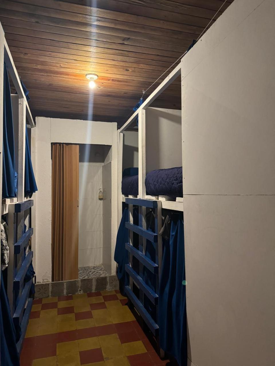 Kamazoztz Hostel And Travel Antigua Eksteriør bilde