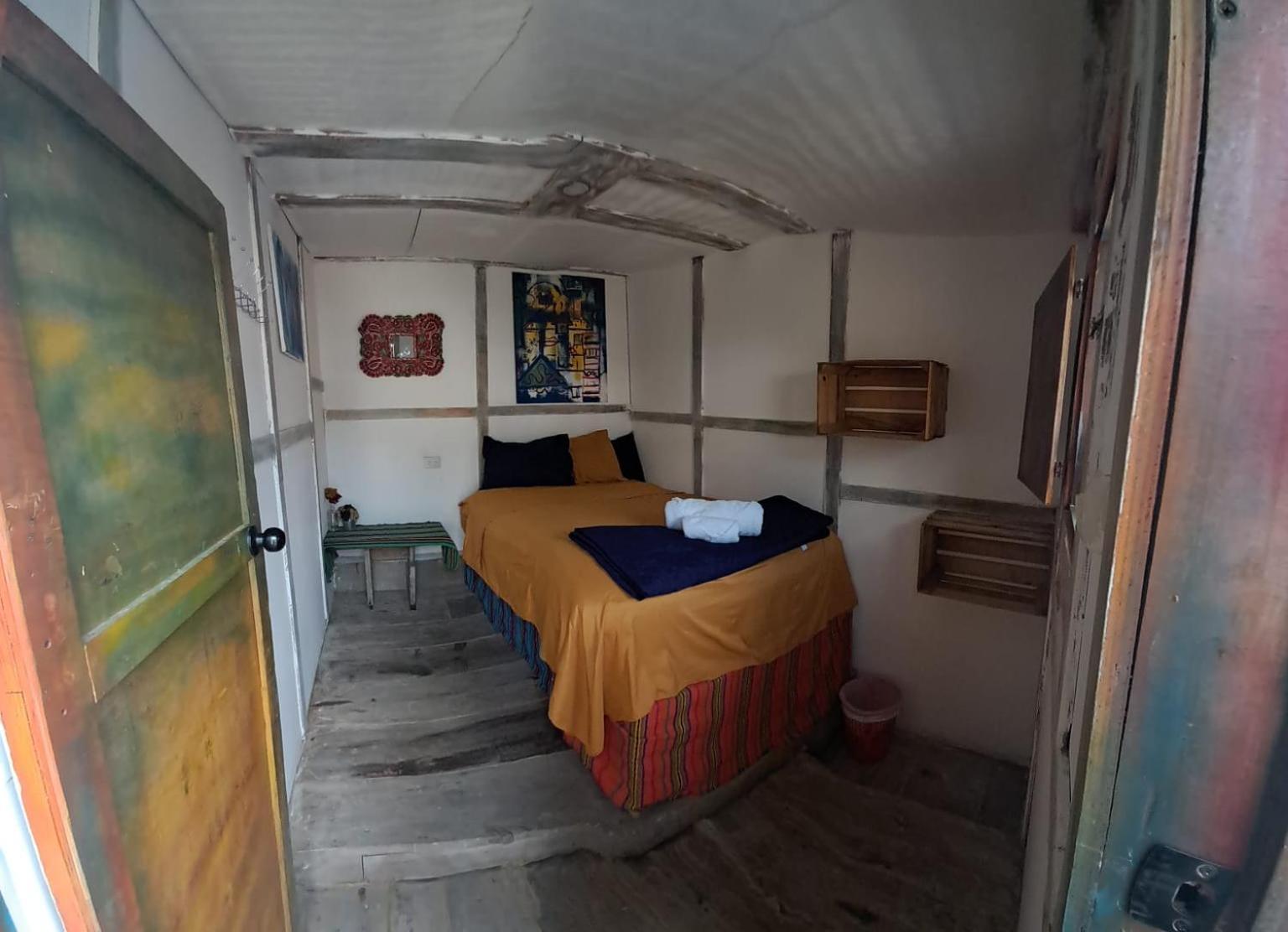 Kamazoztz Hostel And Travel Antigua Eksteriør bilde